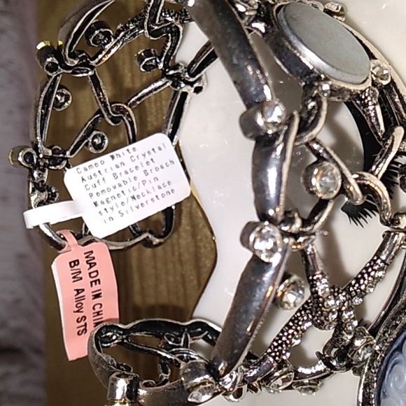 Blue Cameo Austrian Crystal Cuff Bracelet Magnet Pin Necklace Broach Silver - Picture 7 of 9